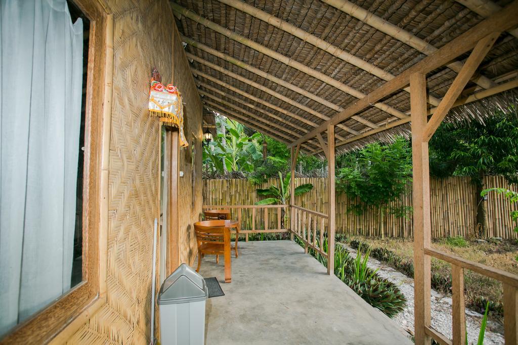 Full Moon Hostel 珀尼达岛 外观 照片