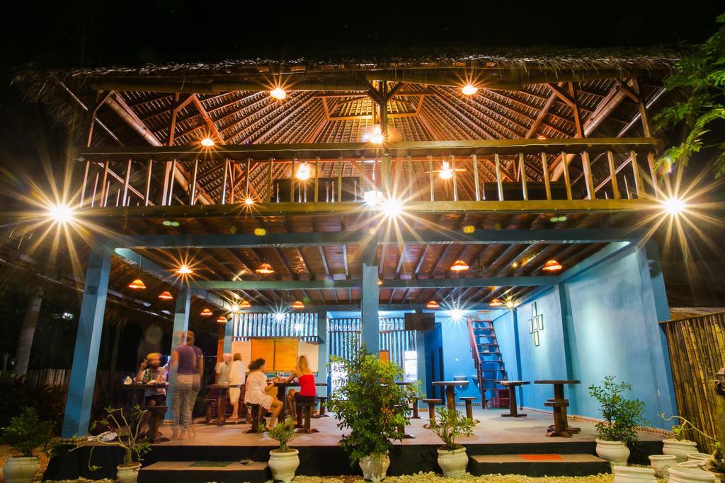 Full Moon Hostel 珀尼达岛 外观 照片