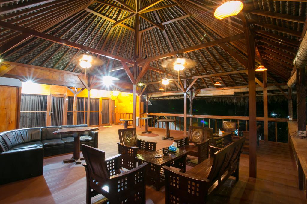 Full Moon Hostel 珀尼达岛 外观 照片