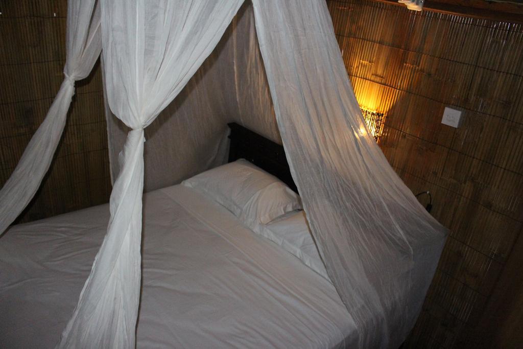 Full Moon Hostel 珀尼达岛 外观 照片