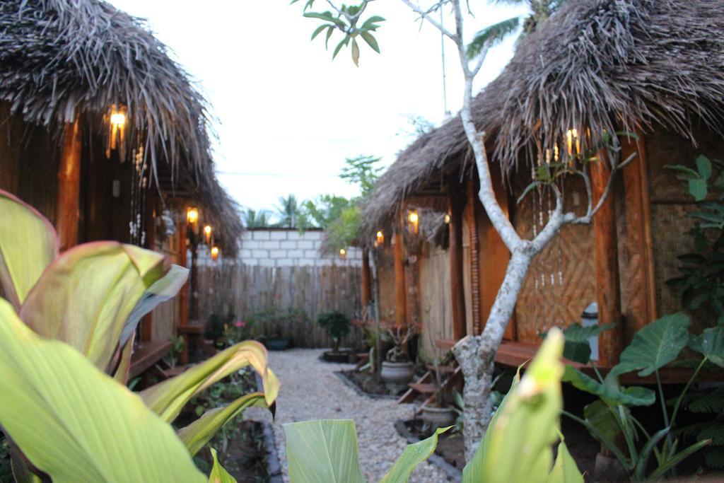 Full Moon Hostel 珀尼达岛 外观 照片