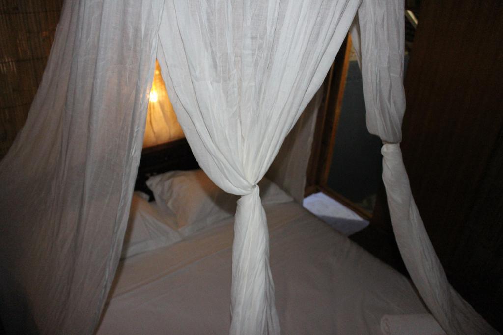 Full Moon Hostel 珀尼达岛 外观 照片