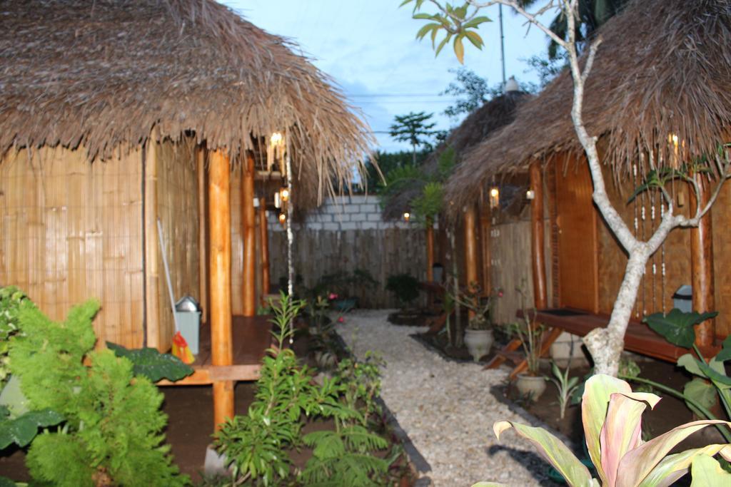Full Moon Hostel 珀尼达岛 外观 照片