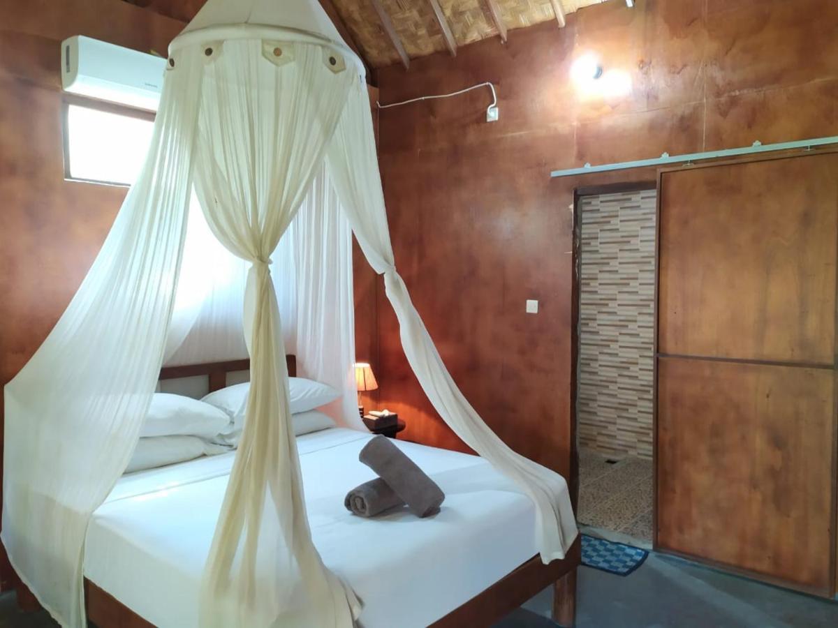 Full Moon Hostel 珀尼达岛 外观 照片